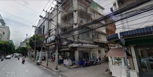 ให้เช่าตึกแถวเฉพาะชั้นล่าง ทำเลดี ริมถนนสุรวงศ์ ปากซอย