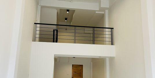 ทาวน์โฮม- 4 ชั้นครึ่ง เมืองปทุม ติดถนนย่านศาลากลางจังหวัด