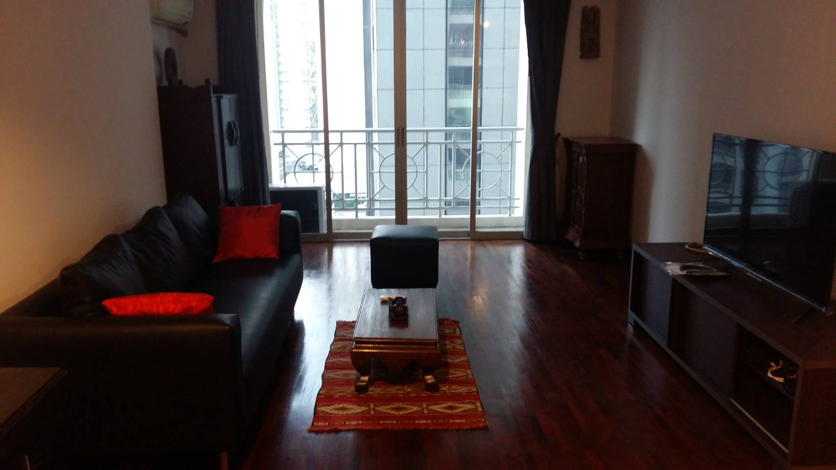Condo at Asoke place for rent , walk distance to BTS