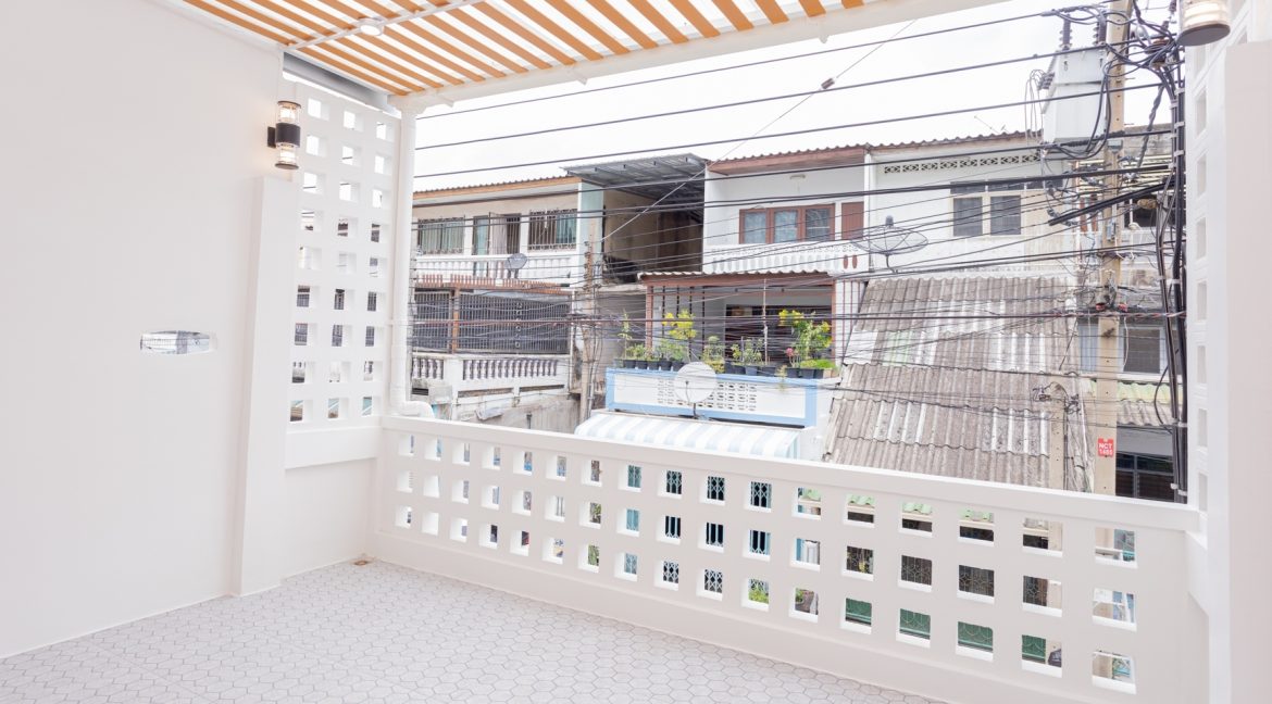 LINE_ALBUM_บ้าน ลาดพร้าว 109 แยก 1 พร้อมขาย_230802_32