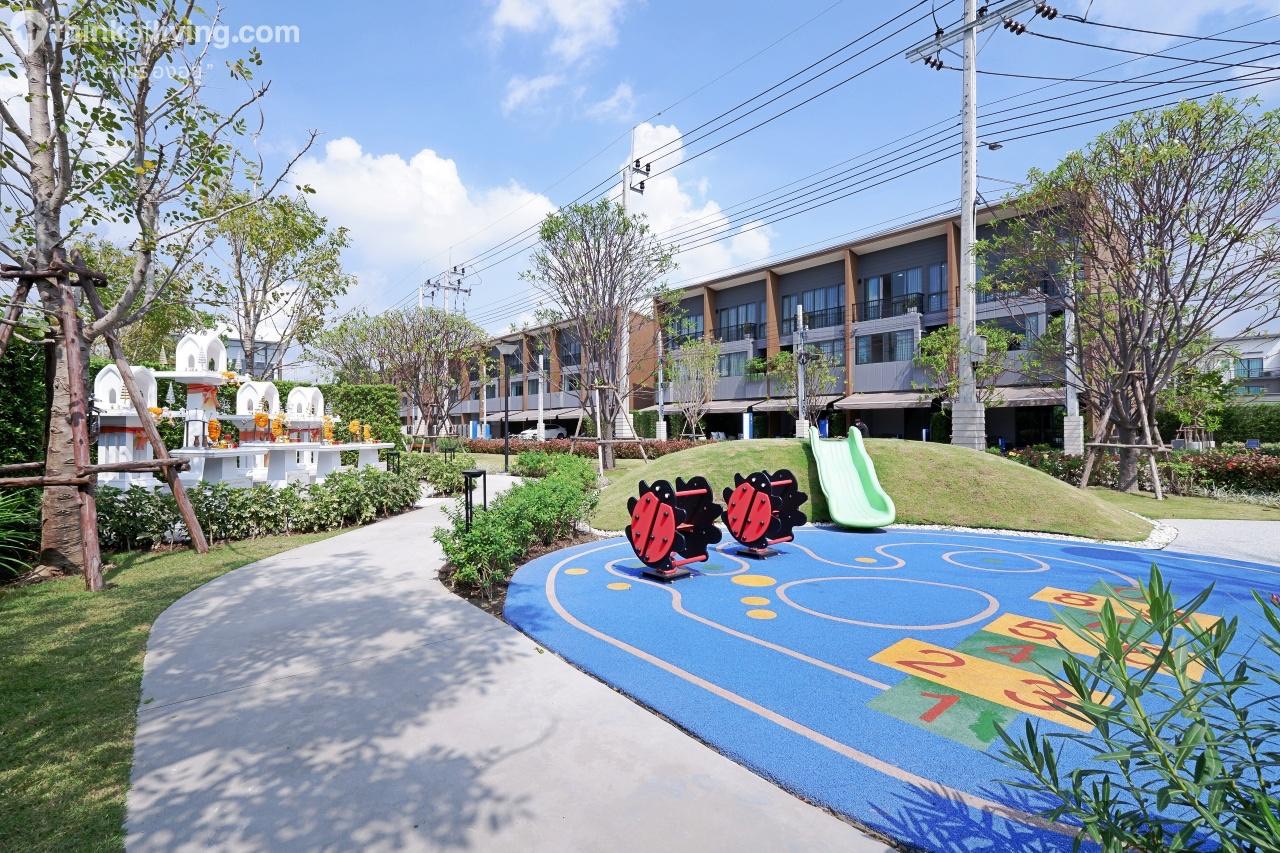 ขาย 🏢 ทาวน์โฮม 3 ชั้นหลังริม สภาพใหม่ไม่เคยเข้าอยู่ โครงการ บ้านกลางเมือง สุขุมวิท-อ่อนนุช