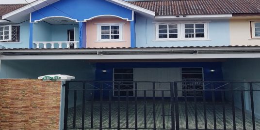 ขายหมู่บ้านรัตนาวดีเลียบคลองจันทองเอี่ยมใกล้เซ็นทรัลเวสเกตสถานีคลองบางไผ่หรือมาทางสี่แยกบางพลูก็ได้ โต๊ะชุดหินไว้ปิ้งย่าง