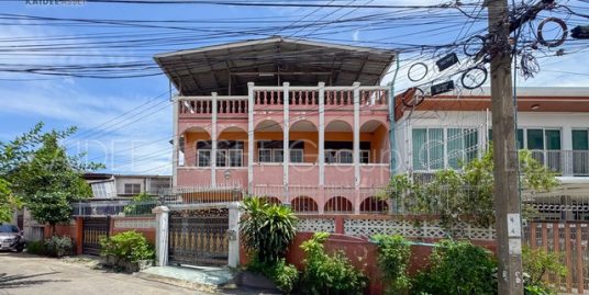 ขาย บ้านเดี่ยว ซอย ลาดพร้าว 51 ใกล้รถไฟฟ้า สถานี โชคชัย 4