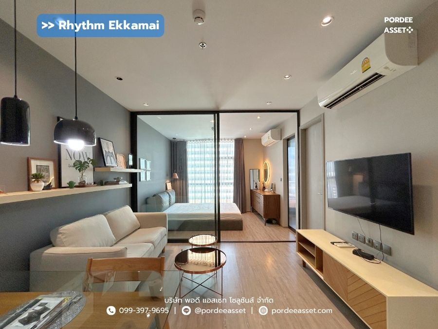 คอนโดหรู Rhythm Ekkamai – ริธึ่ม เอกมัย (ขนาด 34.43 ตร.ม.) ซอยสุขุมวิท63 ใกล้รถไฟฟ้า BTS สถานีเอกมัย เพียง 300 ม. ห้องสวยพร้อมอยู่ เฟอร์นิเจอร์ครบ