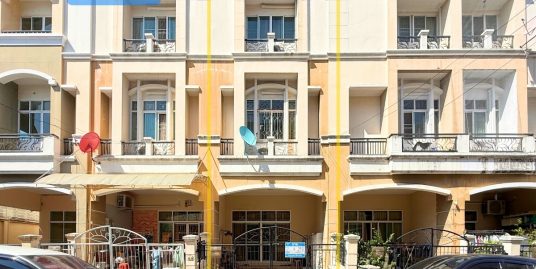 ขาย!! ทาวน์โฮม 3 ชั้น ปริญลักษณ์ เอกชัย-บางบอน (ขนาด 22 ตร.ว.) ซ.เอกชัย 87/1 บางบอน กรุงเทพมหานคร : Prinyaluck Ekachai-Bangbon