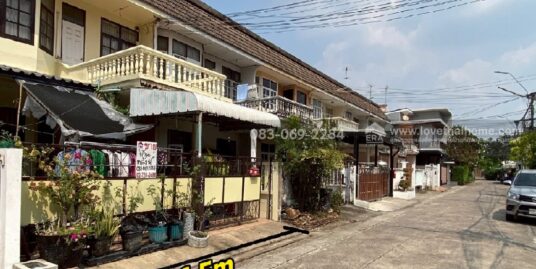 ขายบ้าน ทาวน์เฮ้าส์ ม.อยู่เจริญ พหลโยธิน40 ตรงข้าม ม.เกษตรศาสตร์ ใกล้สถานีรถไฟฟ้า 600 เมตร